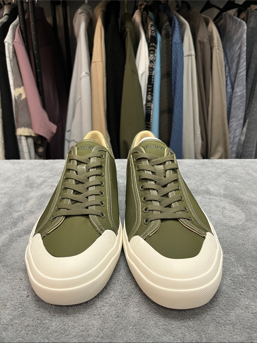 Vince Olive Smoke Fulton Low-Top Men's Sneakers New In Box - Picture 3 of 6